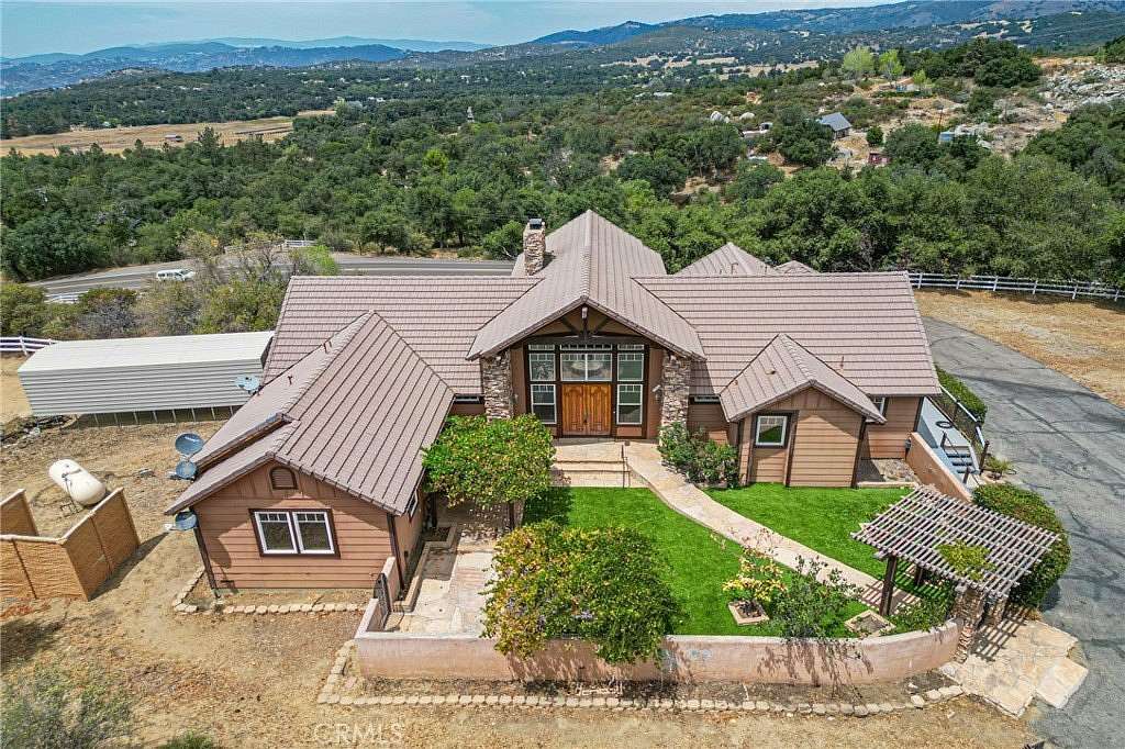 4.3 Acres of Land with Home for Sale in Julian, California