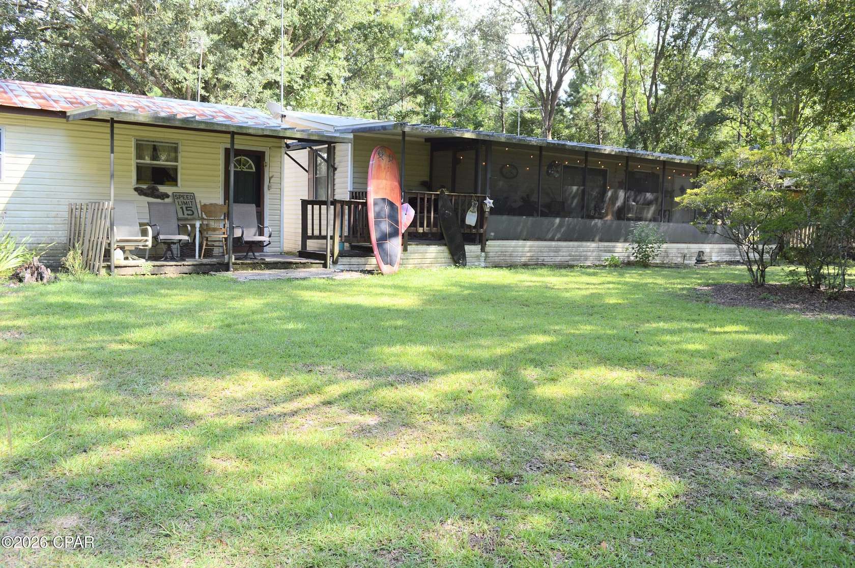 2 Acres of Land with Home for Sale in Vernon, Florida
