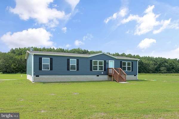 5.42 Acres of Land with Home for Sale in Painter, Virginia