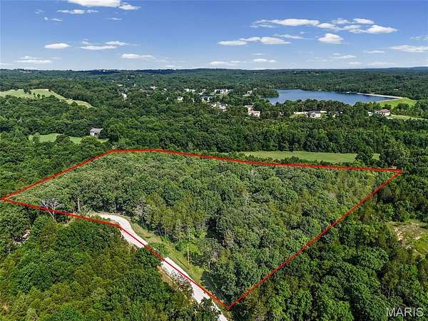 10 Acres of Land for Sale in De Soto, Missouri