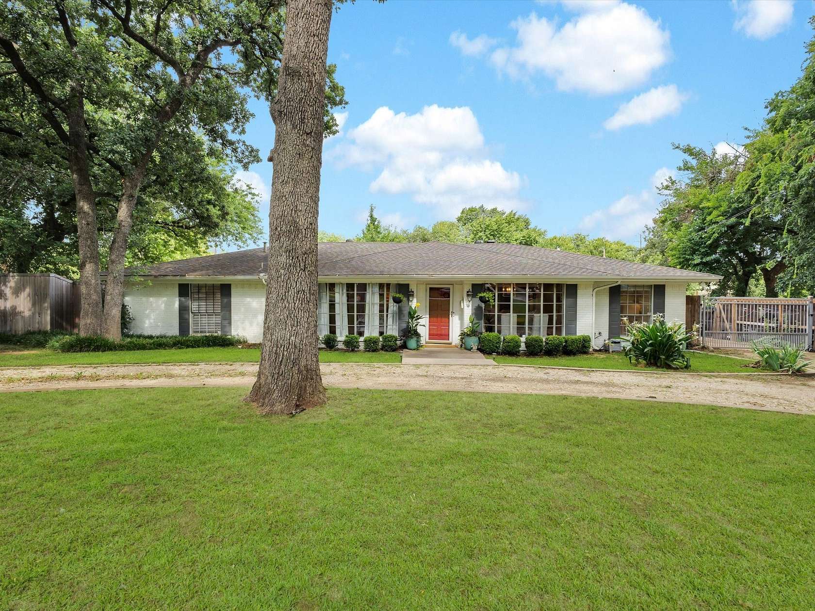 1.56 Acres of Land with Home for Sale in Arlington, Texas