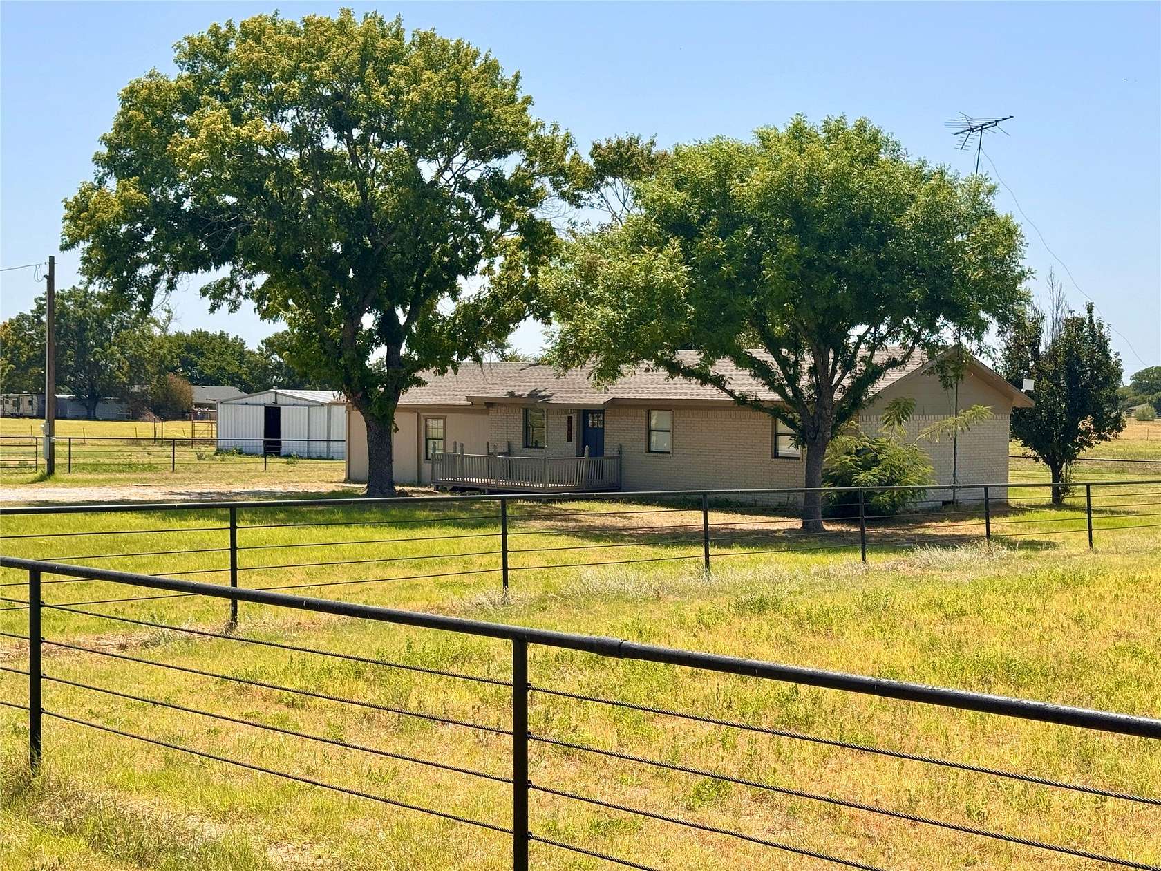 5.25 Acres of Land with Home for Sale in Bridgeport, Texas
