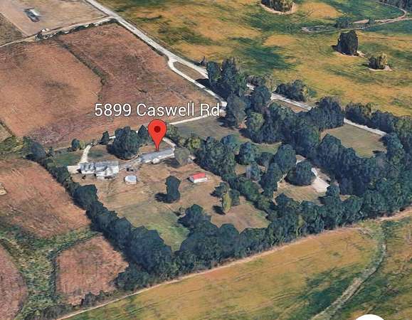 5.5 Acres of Land with Home for Sale in Johnstown, Ohio