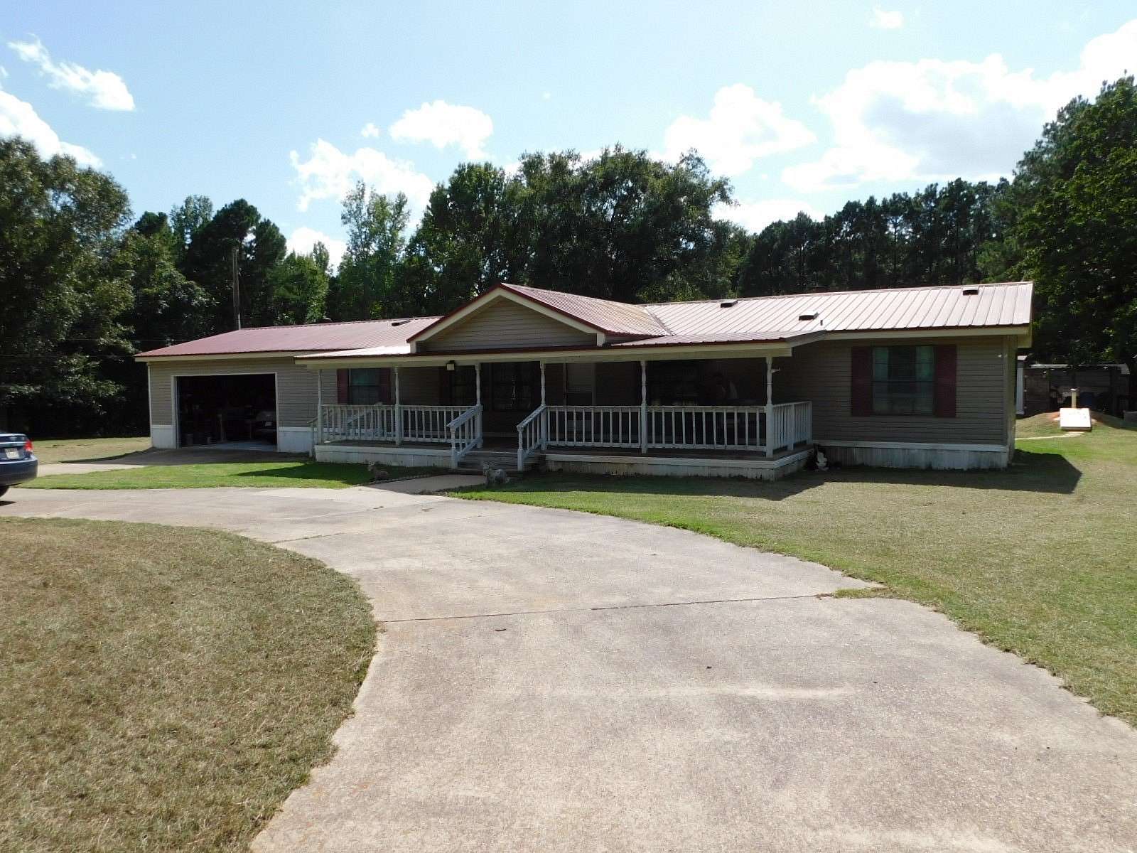 9.1 Acres of Land with Home for Sale in Shongaloo, Louisiana