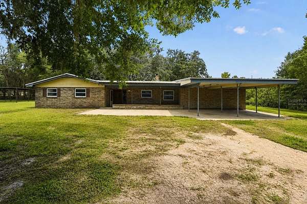 3 Acres of Land with Home for Sale in Palatka, Florida