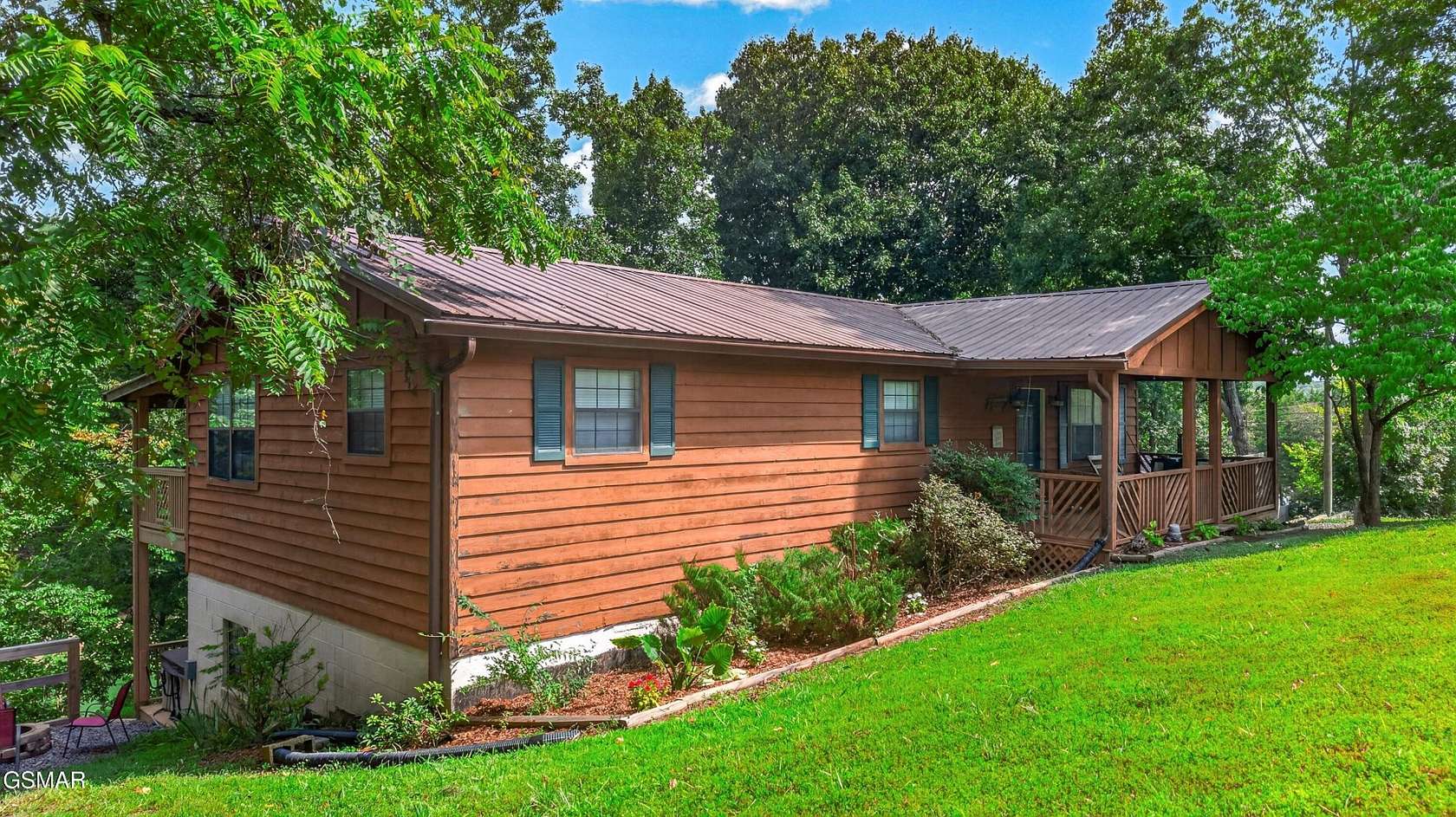 1.6 Acres of Land with Home for Sale in Dandridge, Tennessee