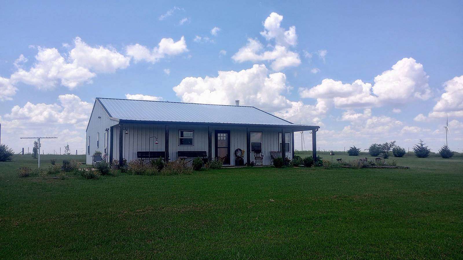 40 Acres of Land with Home for Sale in Orlando, Oklahoma