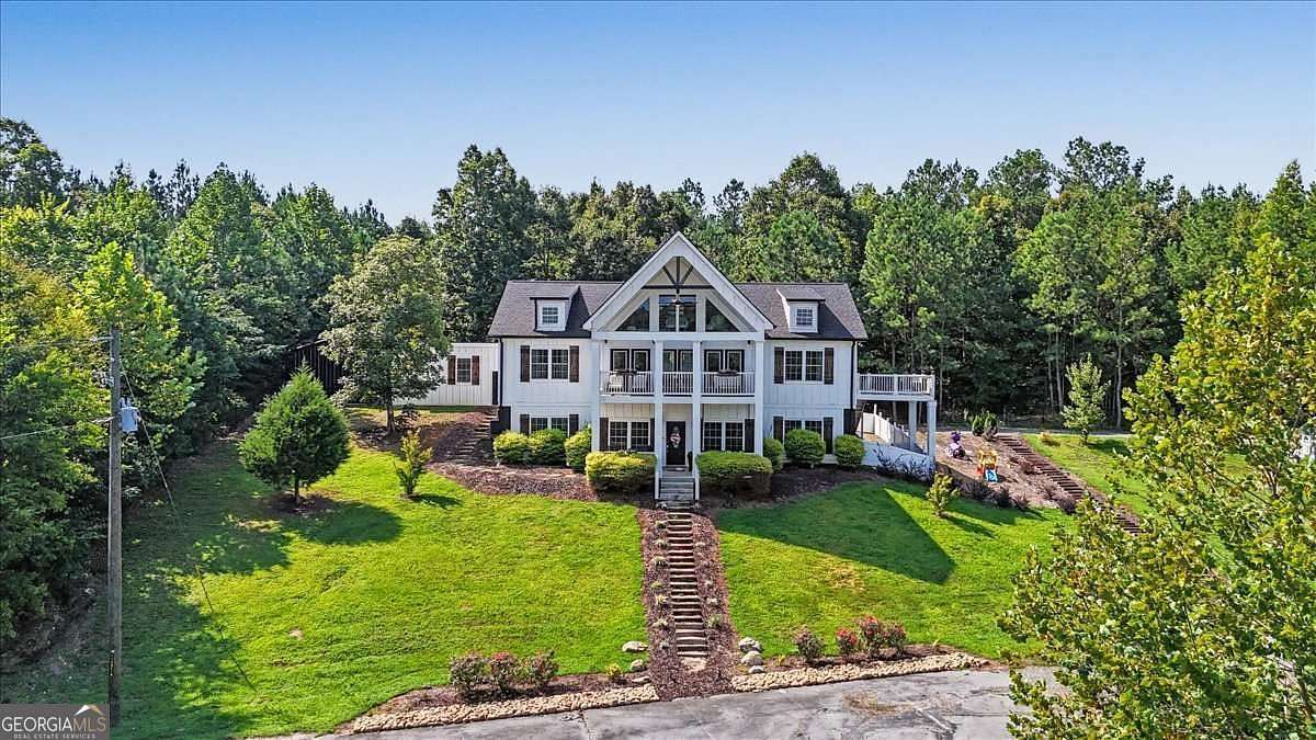 1.65 Acres of Land with Home for Sale in Cartersville, Georgia
