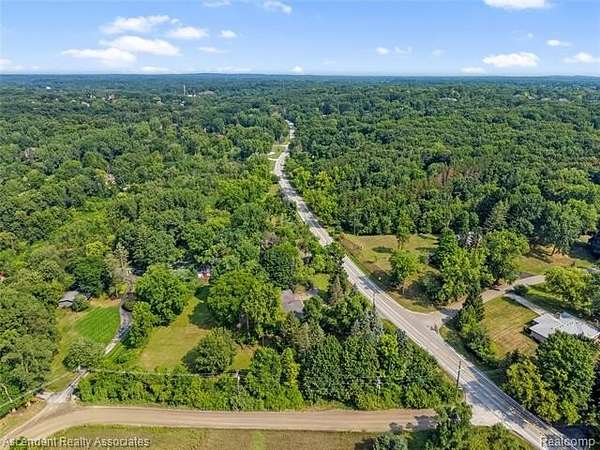 2.29 Acres of Residential Land for Sale in Oakland Charter Township, Michigan