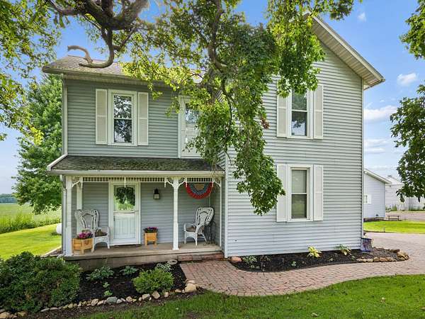 5.72 Acres of Land with Home for Sale in Radnor, Ohio
