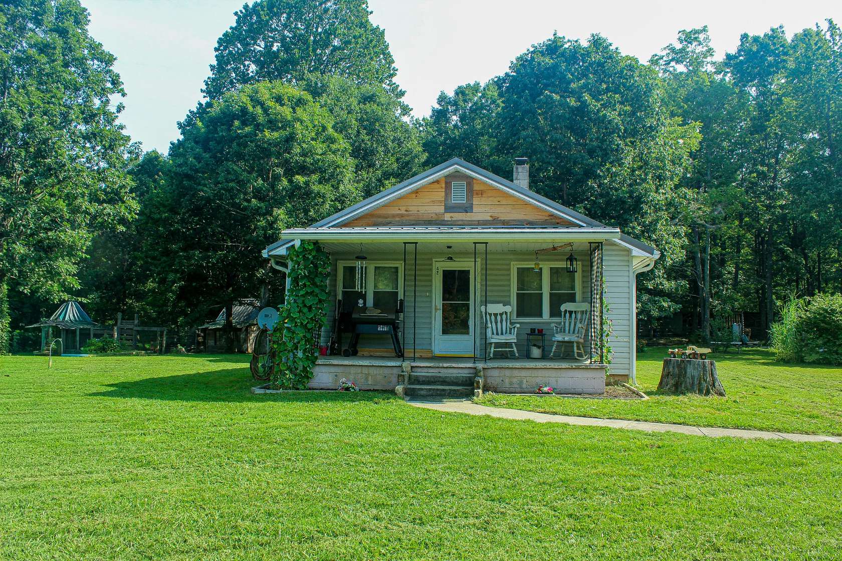 3.86 Acres of Land with Home for Sale in Monterey, Tennessee