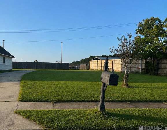 0.28 Acres of Residential Land for Sale in Livingston, Louisiana