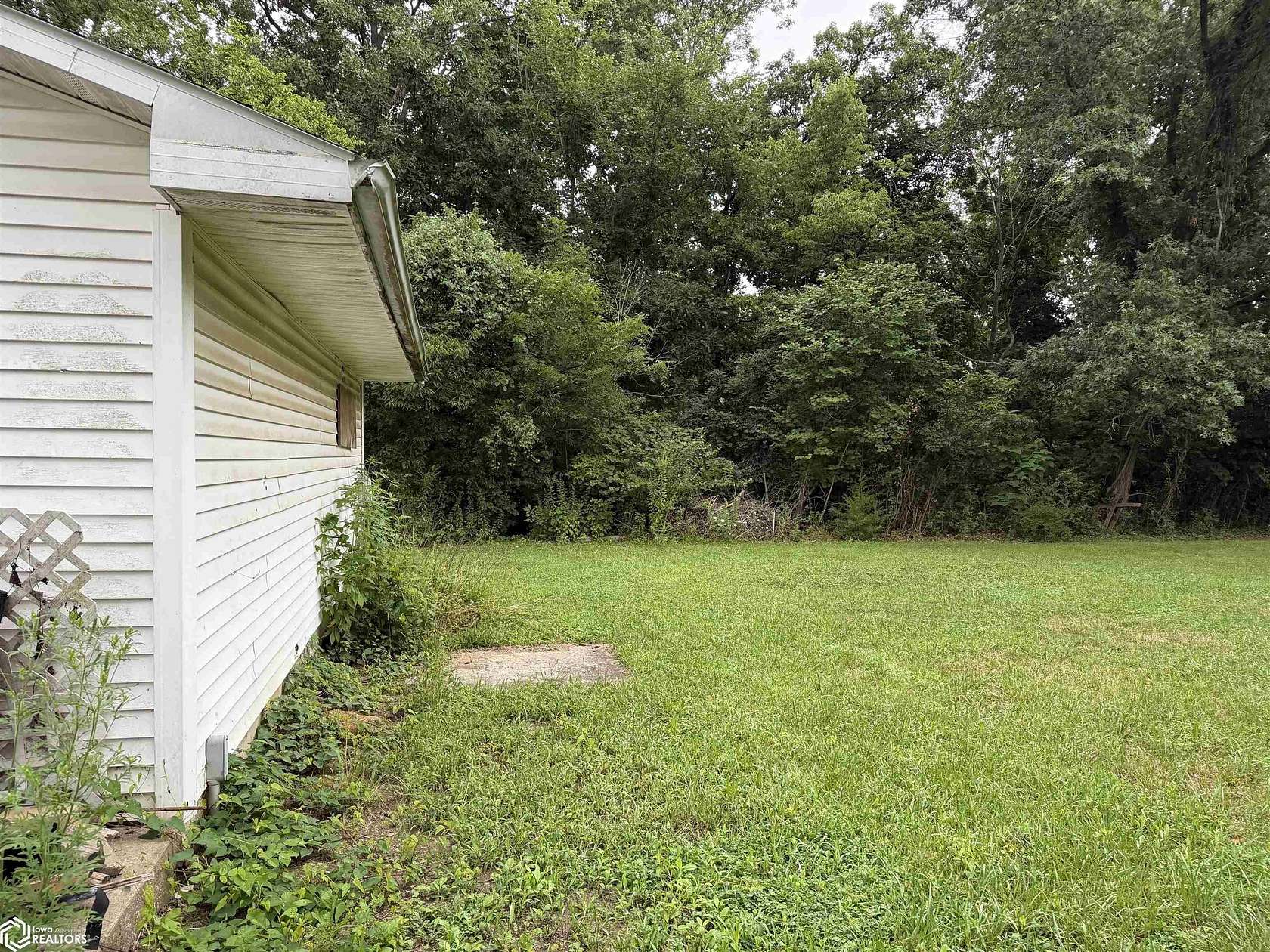 1.5 Acres of Residential Land for Sale in Hamilton, Illinois
