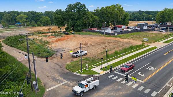 0.9 Acres of Commercial Land for Sale in Columbus, Mississippi