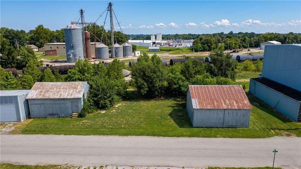 0.22 Acres of Land for Sale in Trenton, Missouri