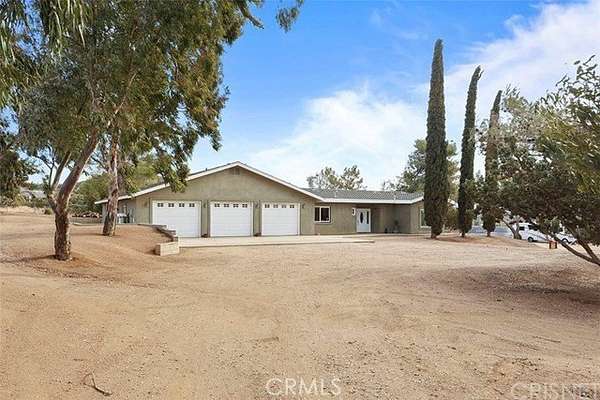 2.5 Acres of Land with Home for Lease in Acton, California