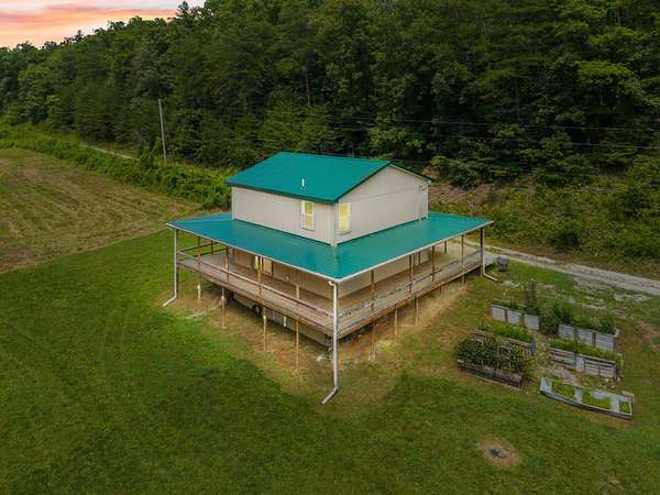 83.3 Acres of Land with Home for Sale in Beattyville, Kentucky