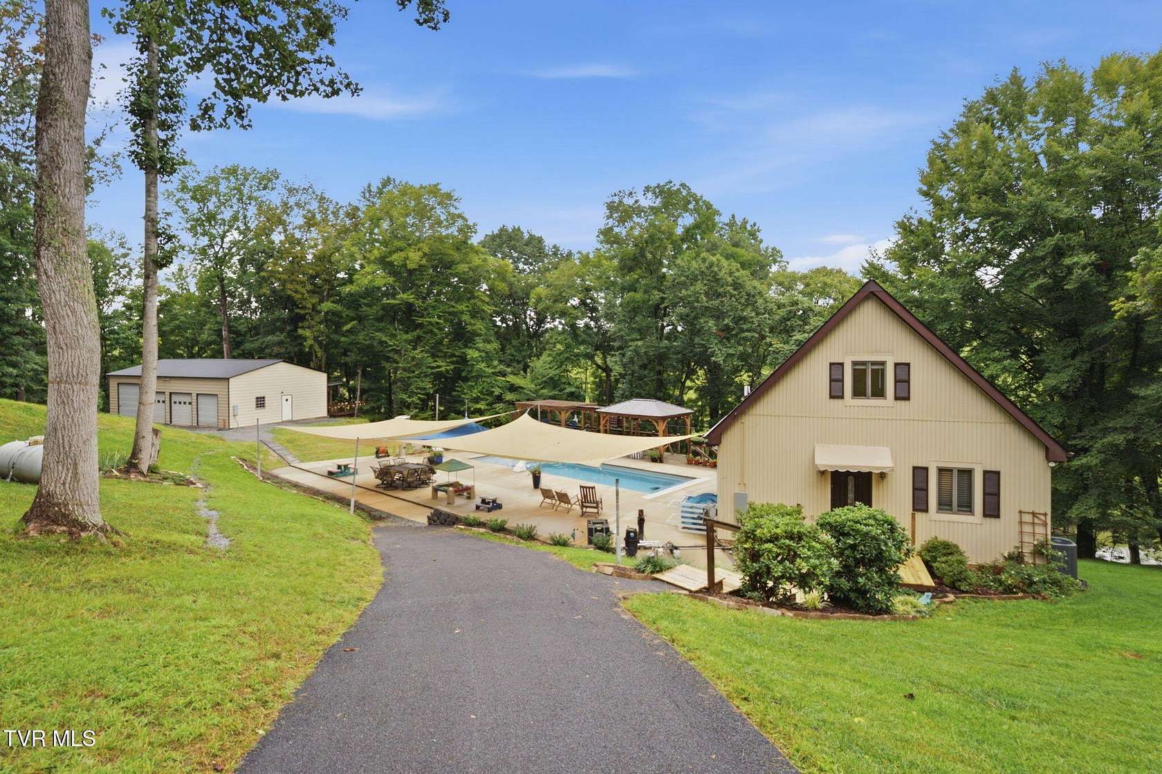 1.54 Acres of Land with Home for Sale in Gray, Tennessee
