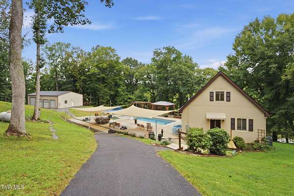 1.54 Acres of Land with Home for Sale in Gray, Tennessee