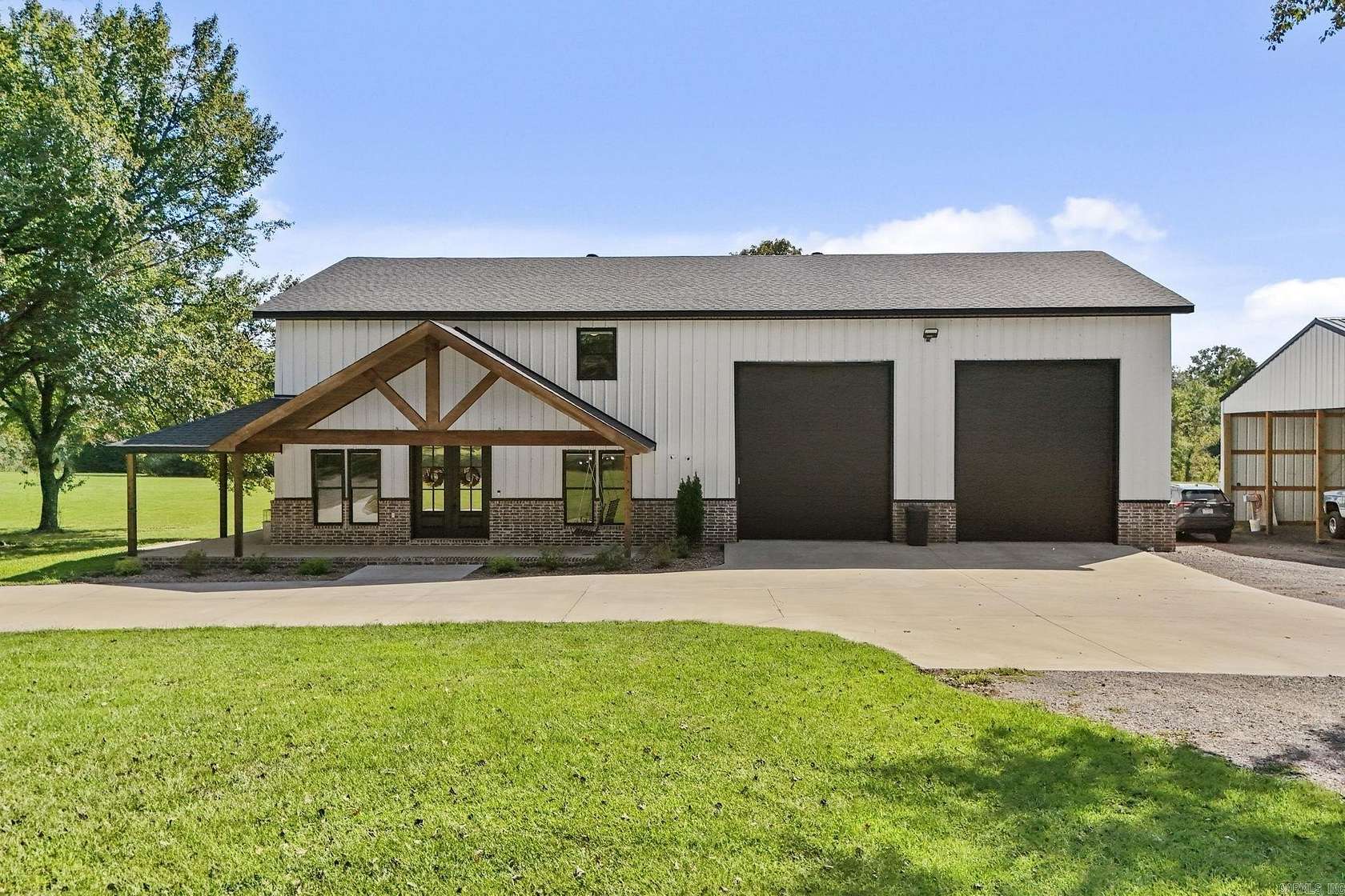 18 Acres of Land with Home for Sale in Sherwood, Arkansas