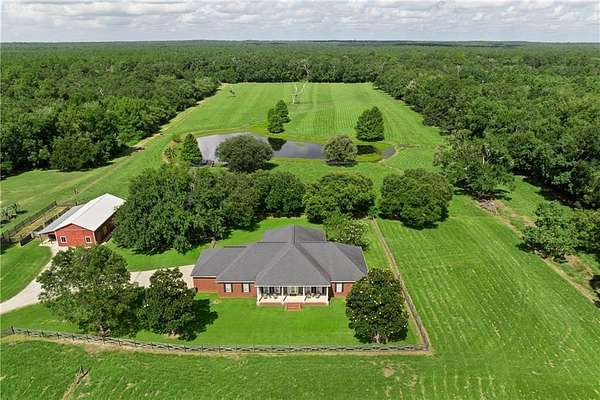 15 Acres of Land with Home for Sale in Theodore, Alabama