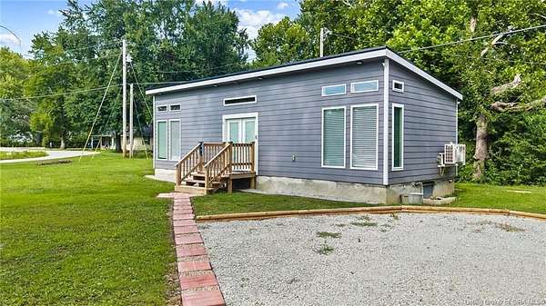 1.5 Acres of Land with Home for Sale in Underwood, Indiana