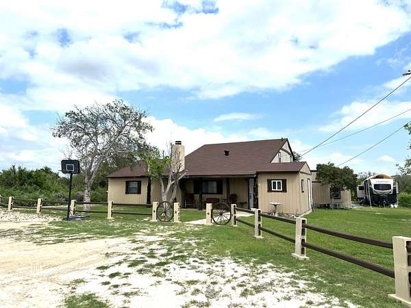8.34 Acres of Land with Home for Sale in Del Rio, Texas