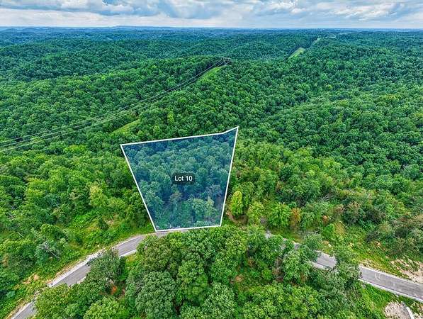 5 Acres of Residential Land for Sale in Pegram, Tennessee