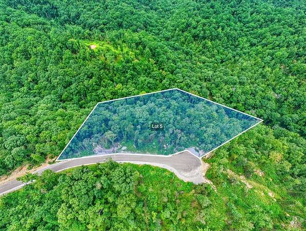 5 Acres of Residential Land for Sale in Pegram, Tennessee