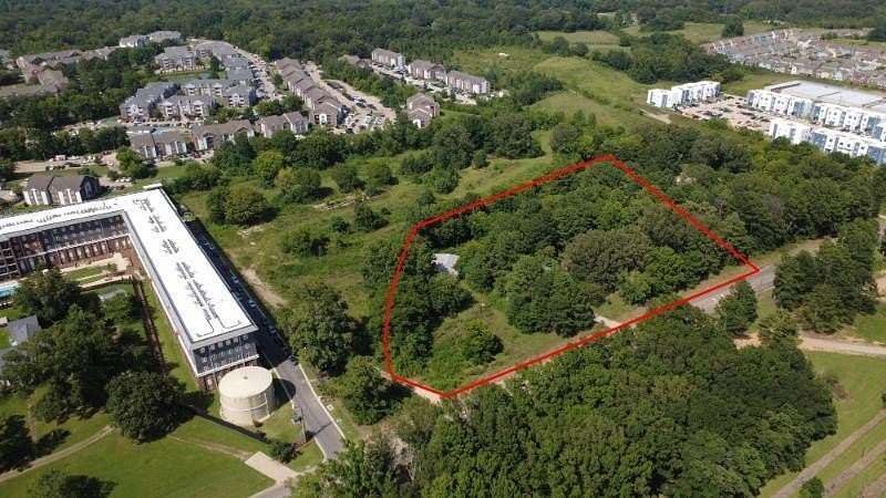 3.9 Acres of Residential Land for Sale in Starkville, Mississippi
