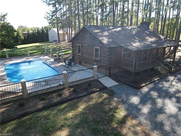 1.52 Acres of Land with Home for Sale in King, North Carolina
