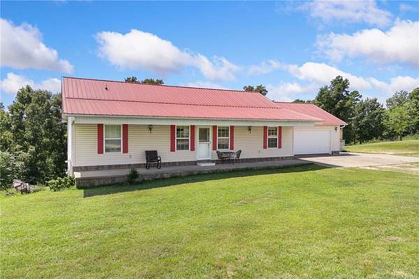 12 Acres of Recreational Land with Home for Sale in Harrison, Arkansas
