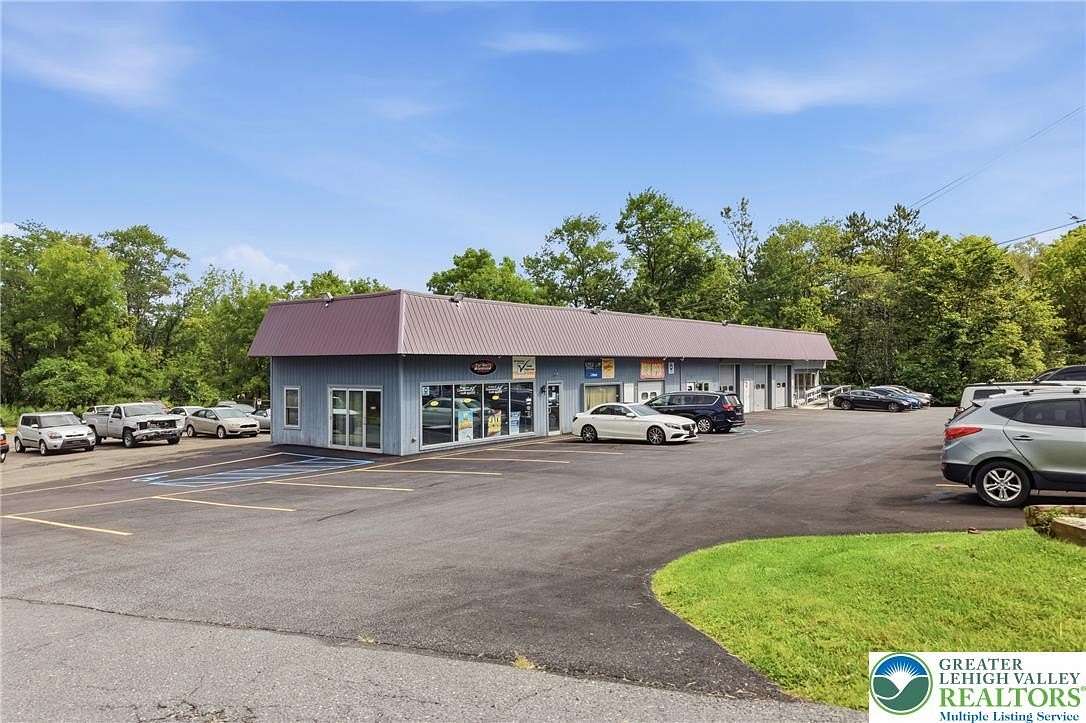 1.6 Acres of Improved Commercial Land for Sale in Chestnuthill Township, Pennsylvania