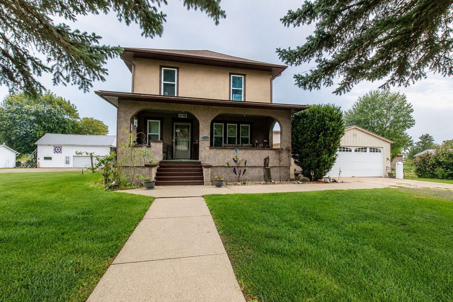 4 Acres of Land with Home for Sale in Buda, Illinois