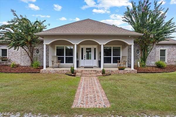 98.8 Acres of Land with Home for Sale in Picayune, Mississippi