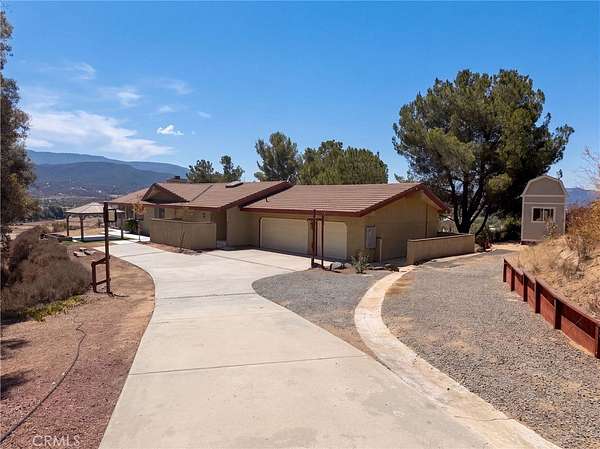 2.5 Acres of Land with Home for Sale in Temecula, California
