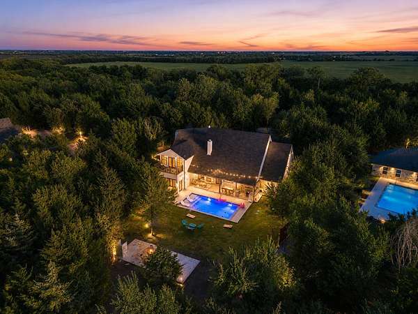 1.75 Acres of Land with Home for Sale in Waxahachie, Texas