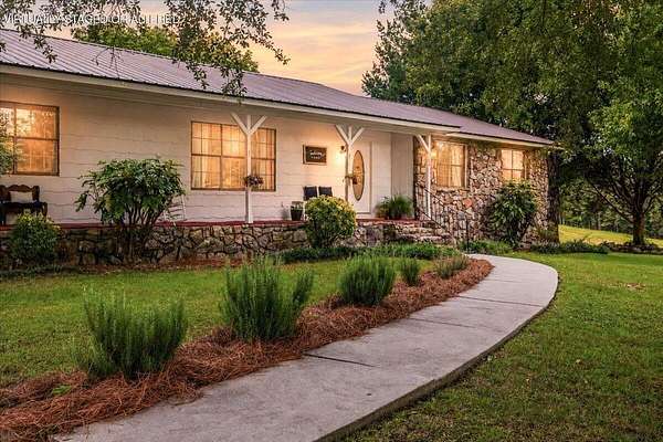 5 Acres of Land with Home for Sale in LaFayette, Georgia
