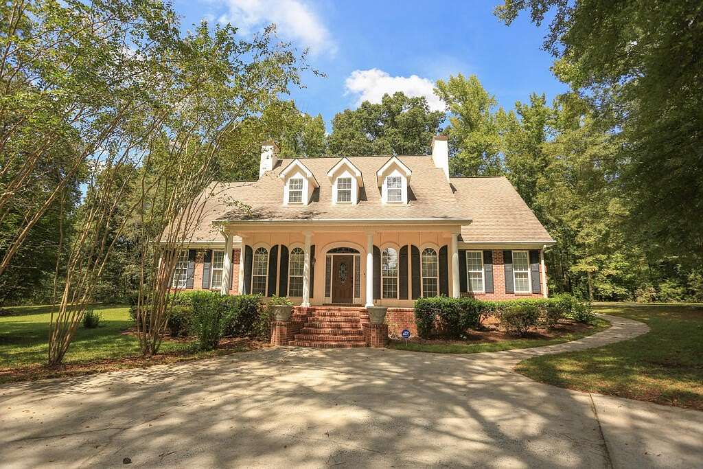 7.1 Acres of Land with Home for Sale in Gray, Georgia