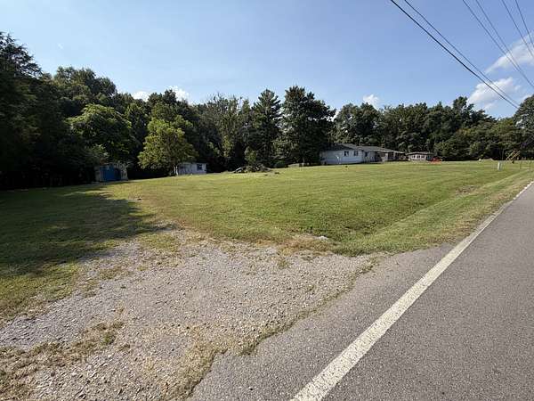 1.52 Acres of Residential Land for Sale in Woodlawn, Tennessee