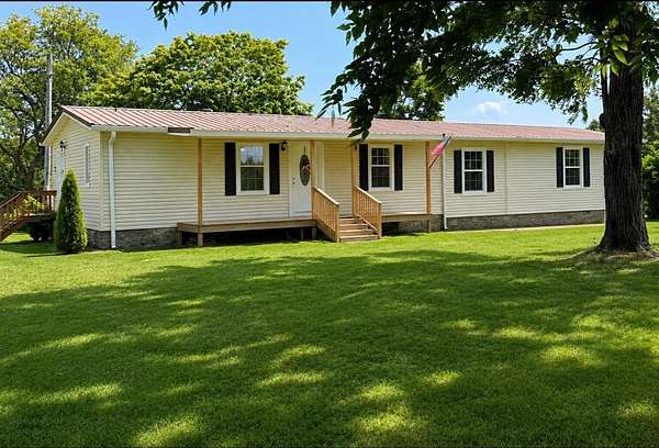 2 Acres of Land with Home for Sale in Lafayette, Tennessee