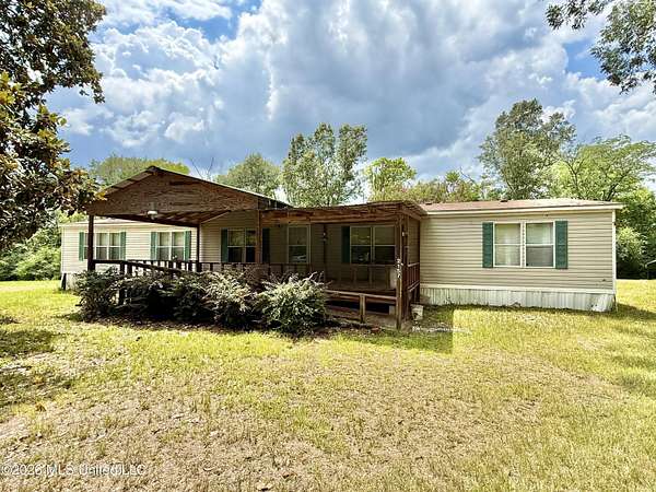 3.2 Acres of Land with Home for Sale in Crystal Springs, Mississippi