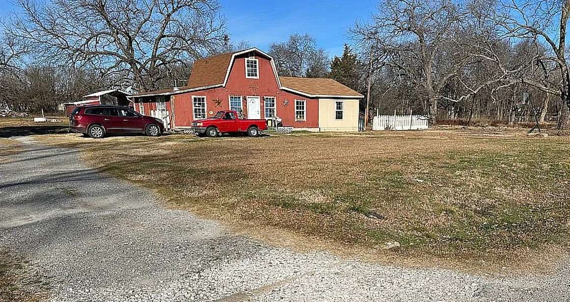 1.5 Acres of Land with Home for Sale in Bells, Texas