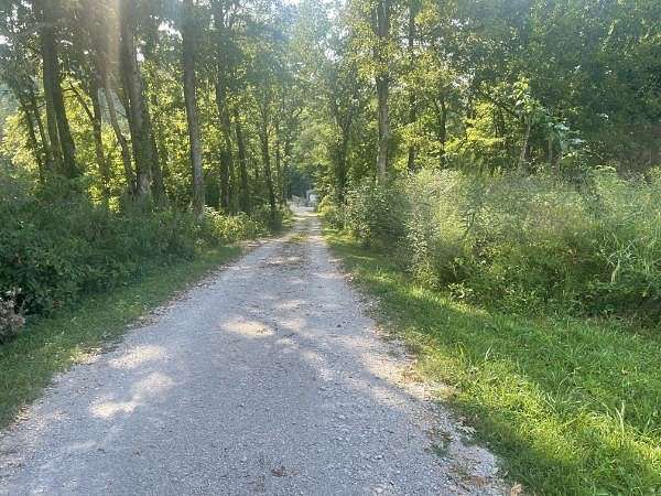 16.2 Acres of Land with Home for Sale in Lewisburg, Tennessee