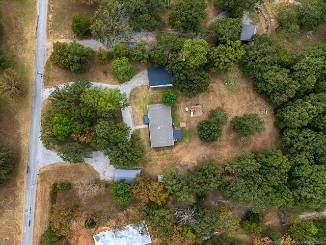 4.78 Acres of Land with Home for Sale in Skiatook, Oklahoma