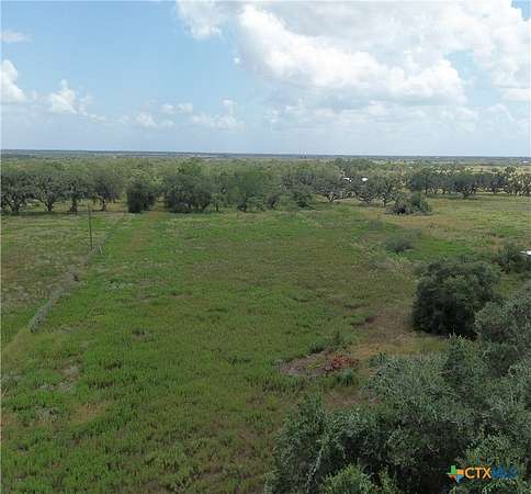 5 Acres of Residential Land for Sale in Victoria, Texas