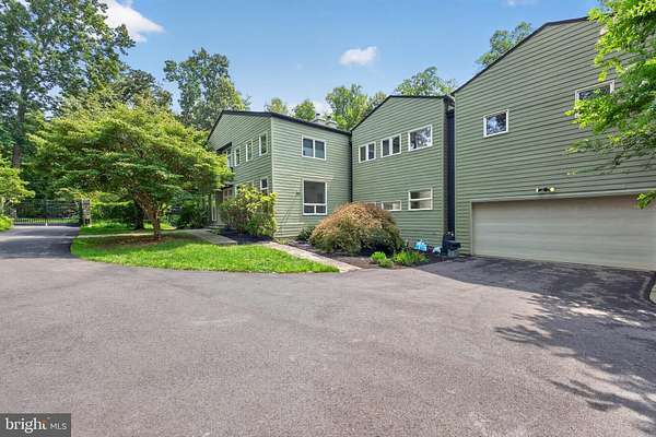 5 Acres of Land with Home for Sale in Darnestown, Maryland