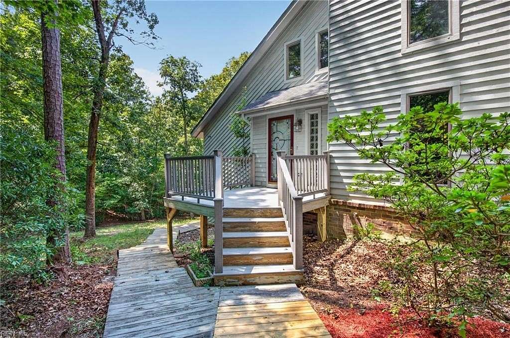 2.68 Acres of Land with Home for Sale in Williamsburg, Virginia