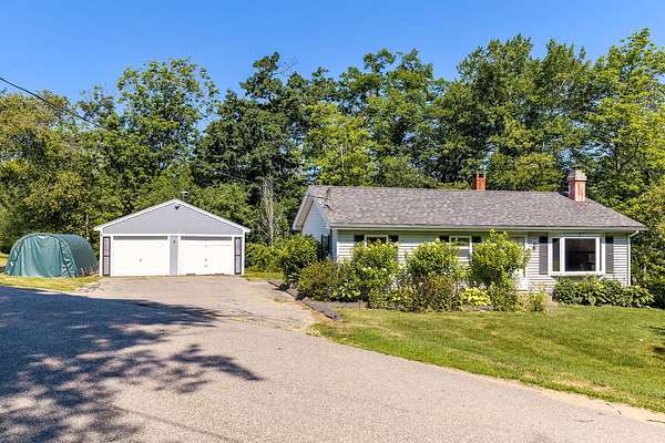 2.8 Acres of Land with Home for Sale in Thomaston, Maine