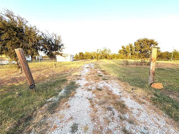 1 Acre of Residential Land for Sale in Pilot Point, Texas